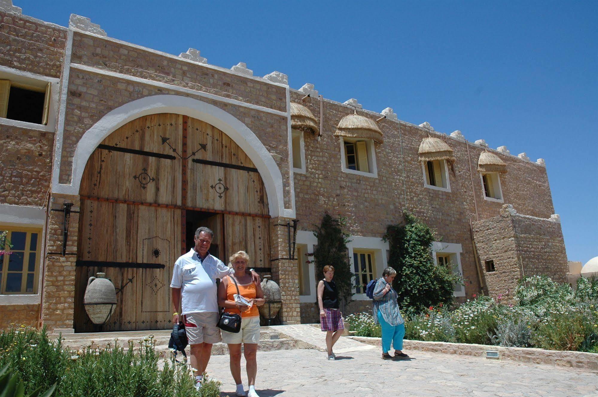 Hotel Dakyanus Tataouine Exterior photo