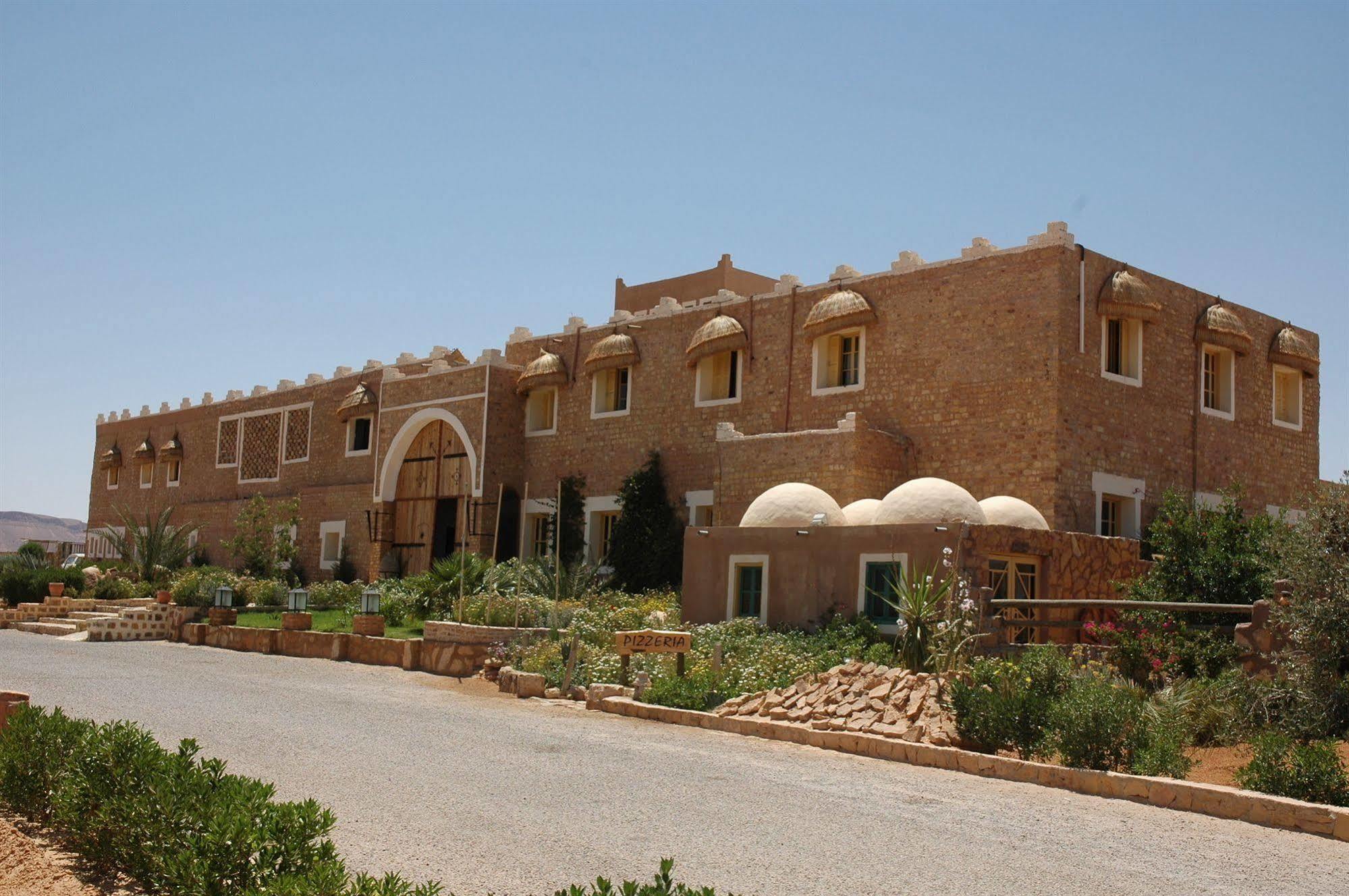 Hotel Dakyanus Tataouine Exterior photo